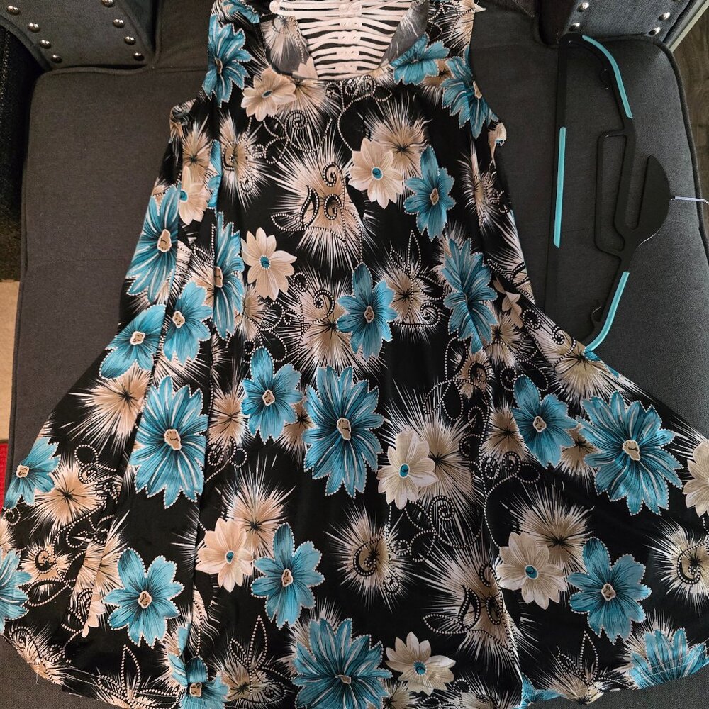 Flowy summer dress